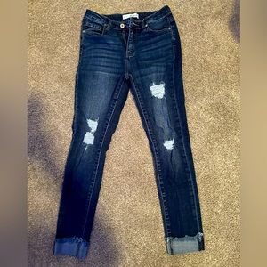 Kancan estilo jeans 7/27 new condition distressed